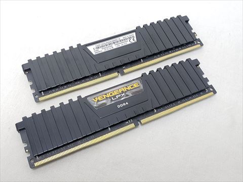CMK16GX4M2A2666C16 /バルク 各サイトで併売につき売切れのさいはご容赦願います。