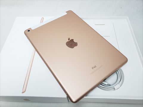 iPad（第6世代/2018） Cellular 32GB ゴールド /MRM02J/A au 【SIMロック解除品】 各サイトで併売につき売切れのさいはご容赦願います。
