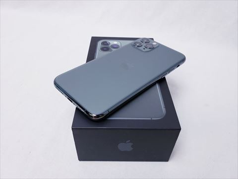 iPhone11 Pro 256GB ミッドナイトグリーン /MWCC2J/A au 【SIMロック解除品】 各サイトで併売につき売切れのさいはご容赦願います。