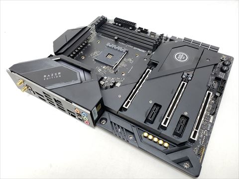 B550 Taichi Razer Edition 各サイトで併売につき売切れのさいはご容赦願います。