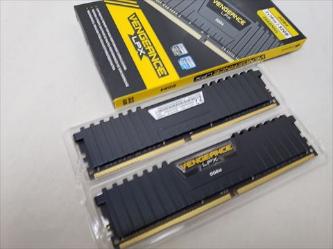 CMK32GX4M2A2666C16 各サイトで併売につき売切れのさいはご容赦願います。
