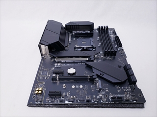 MPG B550 GAMING PLUS 各サイトで併売につき売切れのさいはご容赦願います。