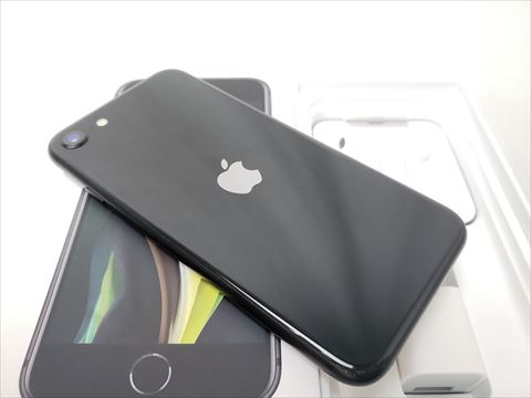 iPhoneSE （第2世代） 128GB ブラック /MXD02J/A 【国内版 SIMFREE】 各サイトで併売につき売切れのさいはご容赦願います。