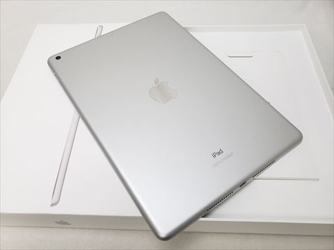 iPad（第9世代/2021） Wi-Fi 64GB シルバー /MK2L3J/A 各サイトで併売につき売切れのさいはご容赦願います。