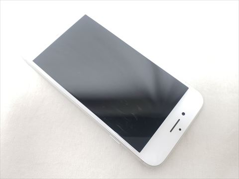 iPhone8 64GB シルバー /MQ792J/A docomo 【SIMロック解除品】 各サイトで併売につき売切れのさいはご容赦願います。