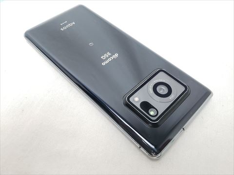 SH-51B ブラック /AQUOS R6 各サイトで併売につき売切れのさいはご容赦願います。