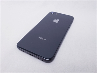 iPhone8 64GB スペースグレイ /MQ782J/A au 各サイトで併売につき売切れのさいはご容赦願います。