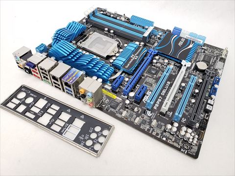 P8P67 DELUXE <REV 3.0> 各サイトで併売につき売切れのさいはご容赦願います。