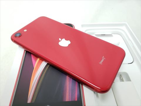 iPhoneSE （第2世代） 128GB レッド /MXD22J/A au 各サイトで併売につき売切れのさいはご容赦願います。