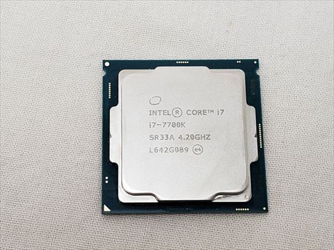 Core i7-7700K バルク (4.20GHz/ターボブースト時4.50GHz/4-core 8-thread/Total Cache 8MB/TDP91W/HD Graphics 630) 各サイトで併売につき売切れのさいはご容赦願います。