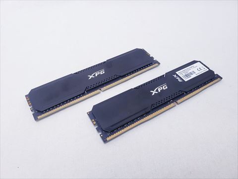 AX4U320088G16A-DCBK20 /バルク 各サイトで併売につき売切れのさいはご容赦願います。