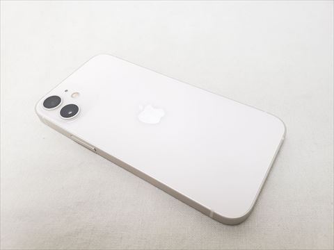 iPhone12 Mini 128GB ホワイト /MGDM3J/A au 【SIMロック解除品】 各サイトで併売につき売切れのさいはご容赦願います。