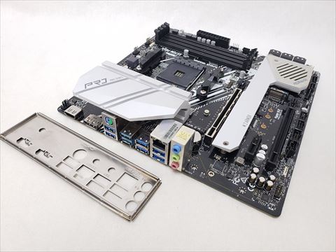 X570M Pro4 各サイトで併売につき売切れのさいはご容赦願います。