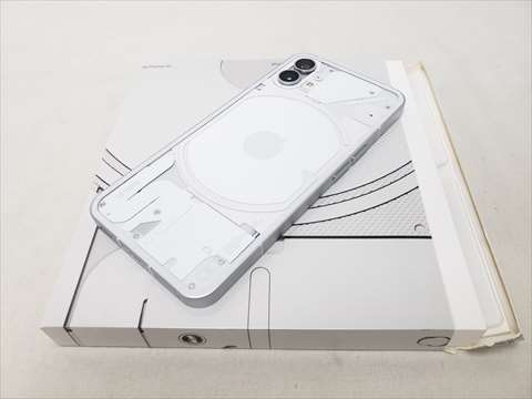 Nothing Phone(1) 8GB/256GB ホワイト 【国内版 SIMFREE】 各サイトで併売につき売切れのさいはご容赦願います。