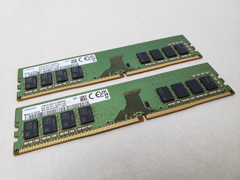 PC4-25600(DDR4 3200) 8GB x2 /バルク 各サイトで併売につき売切れのさいはご容赦願います。