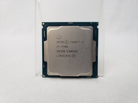 Core i7-7700 バルク (3.60GHz/ターボブースト時4.20GHz/4-core 8-thread/Total Cache 8MB/TDP65W/HD Graphics 630) 各サイトで併売につき売切れのさいはご容赦願います。