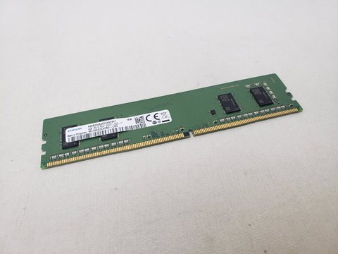 PC4-19200(DDR4 2400) 4GB /バルク 各サイトで併売につき売切れのさいはご容赦願います。