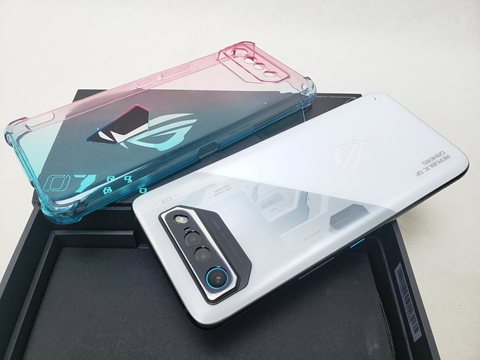 ROG Phone7 16GB/512GB ストームホワイト /ROG7-WH16R512 【国内版 SIMFREE】 各サイトで併売につき売切れのさいはご容赦願います。