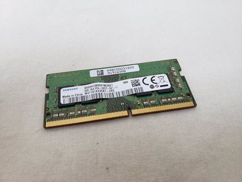 PC4-19200(DDR4 2400) 260Pin S.O.DIMM 8GB 各サイトで併売につき売切れのさいはご容赦願います。