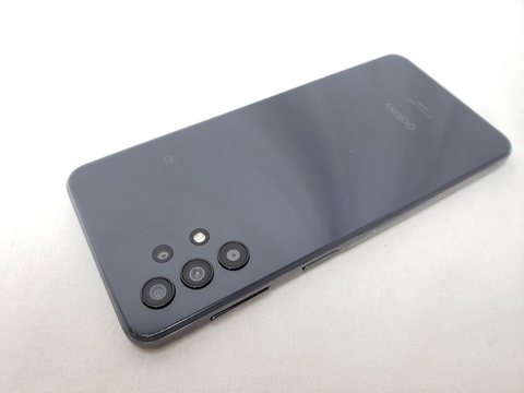 SCG08 オーサムブラック /Galaxy A32 5G 【SIMロック解除品】 各サイトで併売につき売切れのさいはご容赦願います。