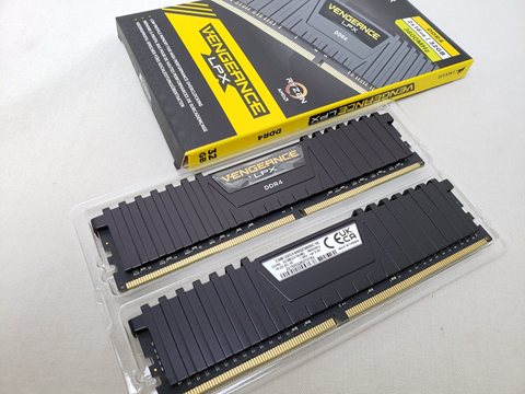 CMK32GX4M2Z3600C18 各サイトで併売につき売切れのさいはご容赦願います。