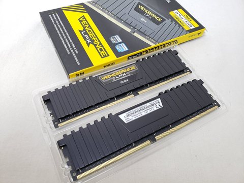 CMK32GX4M2A2666C16 各サイトで併売につき売切れのさいはご容赦願います。