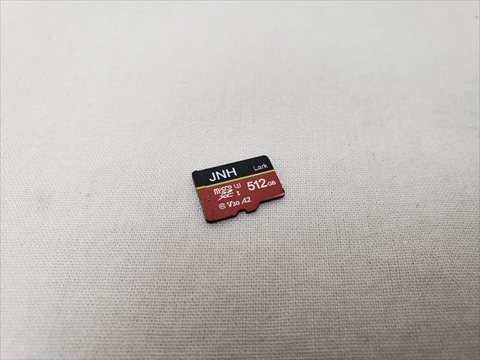 microSDXC カード 512GB 各サイトで併売につき売切れのさいはご容赦願います。