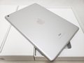iPad（第5世代/2017） Wi-Fi 128GB シルバー /MP2J2J/A 各サイトで併売につき売切れのさいはご容赦願います。