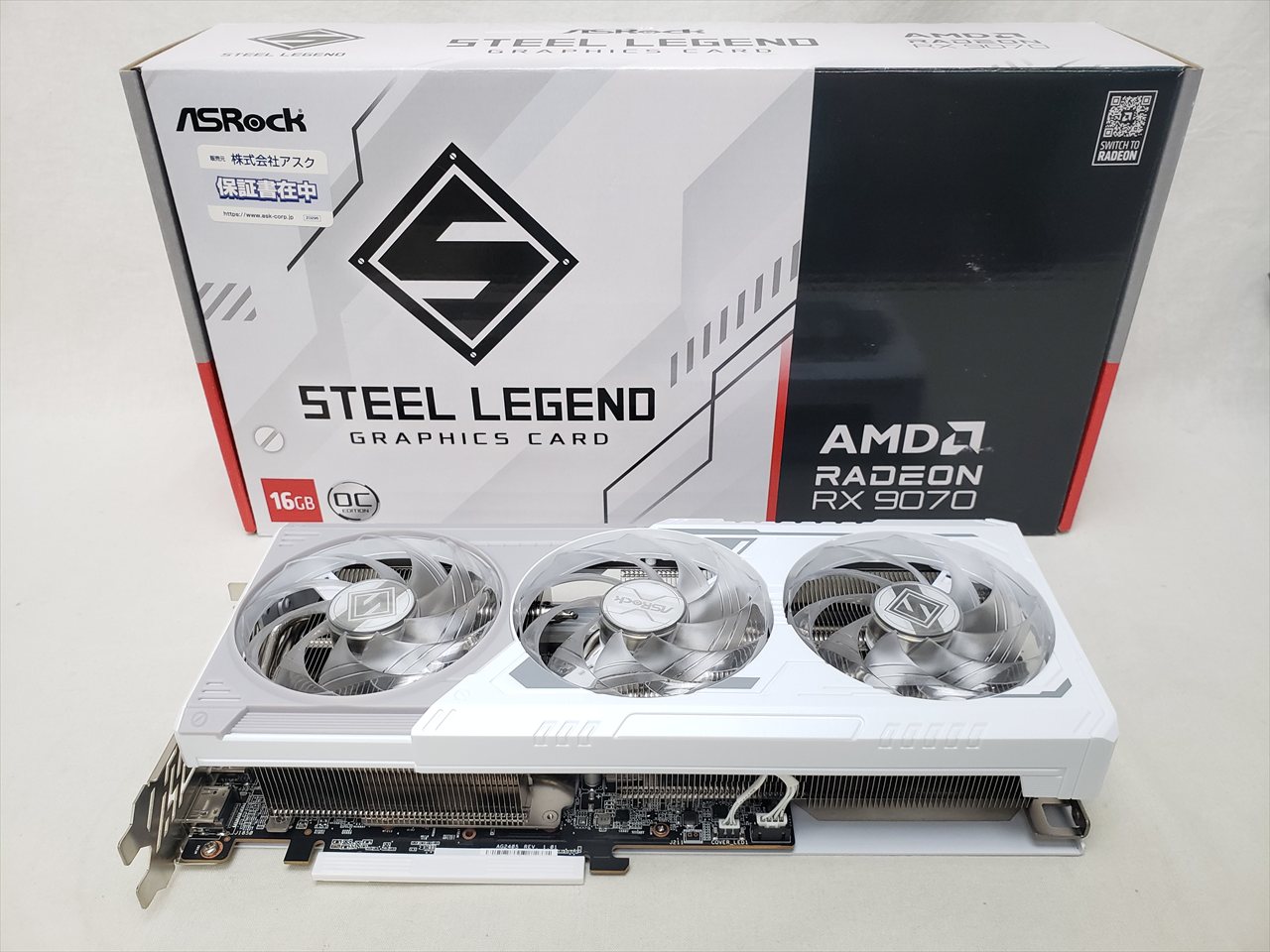 ASRock RX9070 SL 16GO Steel legend ホワイト