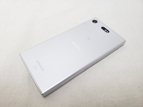 SO-02K ホワイトシルバー /Xperia XZ1 Compact 各サイトで併売につき売切れのさいはご容赦願います。