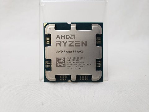 Ryzen5 7600X バルク (6C/12T、4.7GHz(最大5.3)、105W、L2+L3 Cache 38MB) 各サイトで併売につき売切れのさいはご容赦願います。