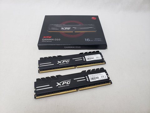 AX4U3600316G18A-DB10 各サイトで併売につき売切れのさいはご容赦願います。