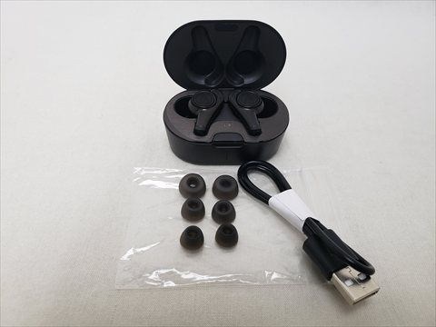 ATH-CKR70TW BK 各サイトで併売につき売切れのさいはご容赦願います。