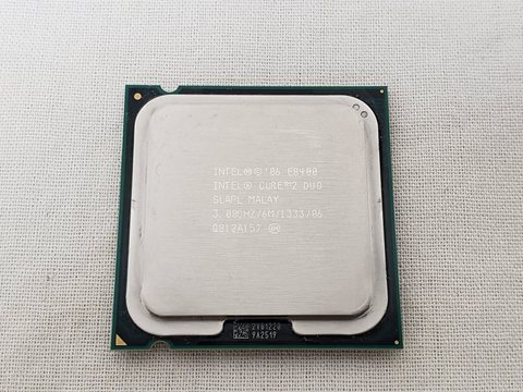 Core 2 Duo E8400 バルク (3.00GHz/6M/FSB1333/TDP65W/45nm) 各サイトで併売につき売切れのさいはご容赦願います。