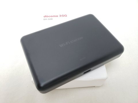 SH-52B Black /Wi-Fi STATION 【docomo SIMFREE】 各サイトで併売につき売切れのさいはご容赦願います。