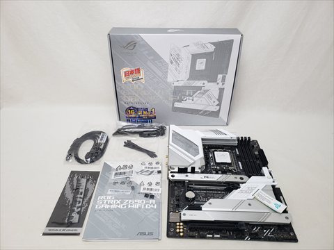 ROG STRIX Z690-A GAMING WIFI D4 (S/N:N1M0CS08C224FD3) 各サイトで併売につき売切れのさいはご容赦願います。