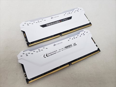 CMW32GX4M2E3200C16W　/バルク 各サイトで併売につき売切れのさいはご容赦願います。