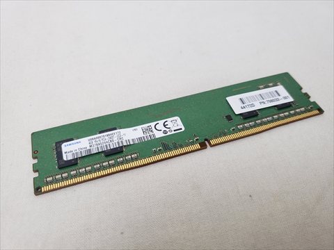 PC4-19200(DDR4 2400) 4GB /バルク 各サイトで併売につき売切れのさいはご容赦願います。