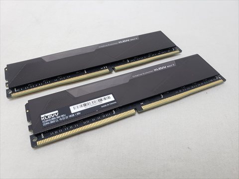 KD4AGU880-36A180U /バルク 各サイトで併売につき売切れのさいはご容赦願います。