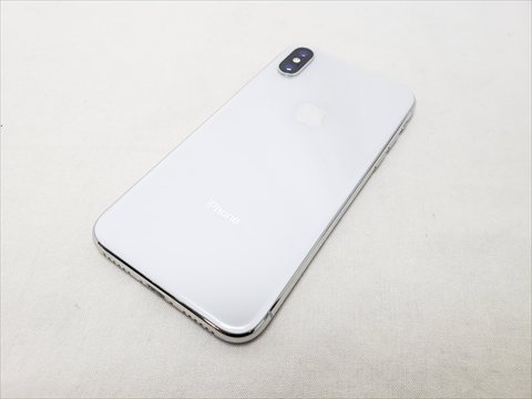 iPhoneX 64GB シルバー /MQAY2J/A docomo 【SIMロック品】 各サイトで併売につき売切れのさいはご容赦願います。