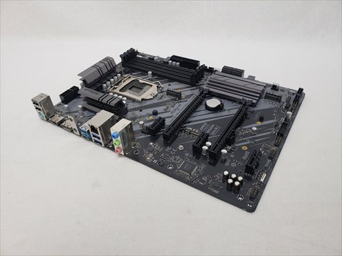 H470 Phantom Gaming 4 各サイトで併売につき売切れのさいはご容赦願います。