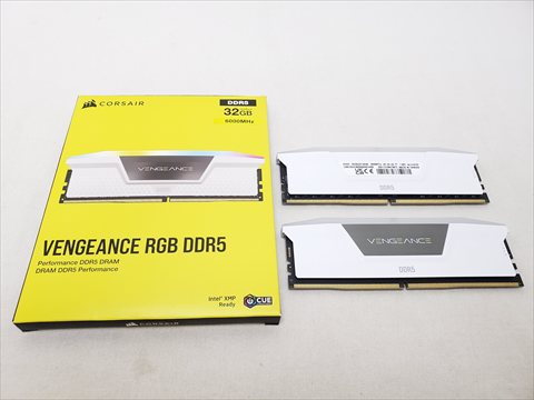 CMH32GX5M2B6000C40W 各サイトで併売につき売切れのさいはご容赦願います。