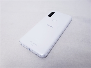 F-51B ホワイト /arrows We 【docomo SIMFREE】 各サイトで併売につき売切れのさいはご容赦願います。