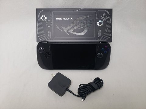 ROG Ally X RC72LA-Z1E24G1T （Z1 Extreme/7.0/24GB/1TB） 各サイトで併売につき売切れのさいはご容赦願います。