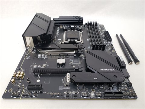 MAG B650 TOMAHAWK WIFI 各サイトで併売につき売切れのさいはご容赦願います。