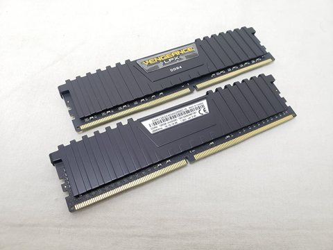 CMK64GX4M2A2666C16 相当 各サイトで併売につき売切れのさいはご容赦願います。