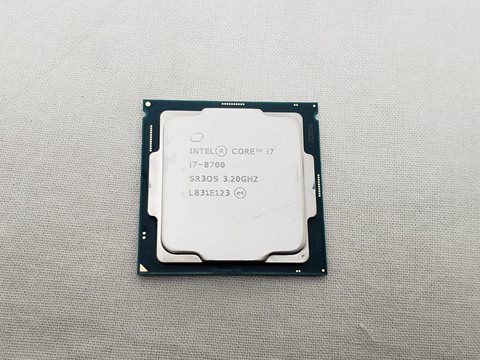 Core i7-8700 バルク (3.20GHz/ターボブースト時4.60GHz/6-core 12-thread/Total Cache 12MB/TDP65W/UHD Graphics 630) 各サイトで併売につき売切れのさいはご容赦願います。