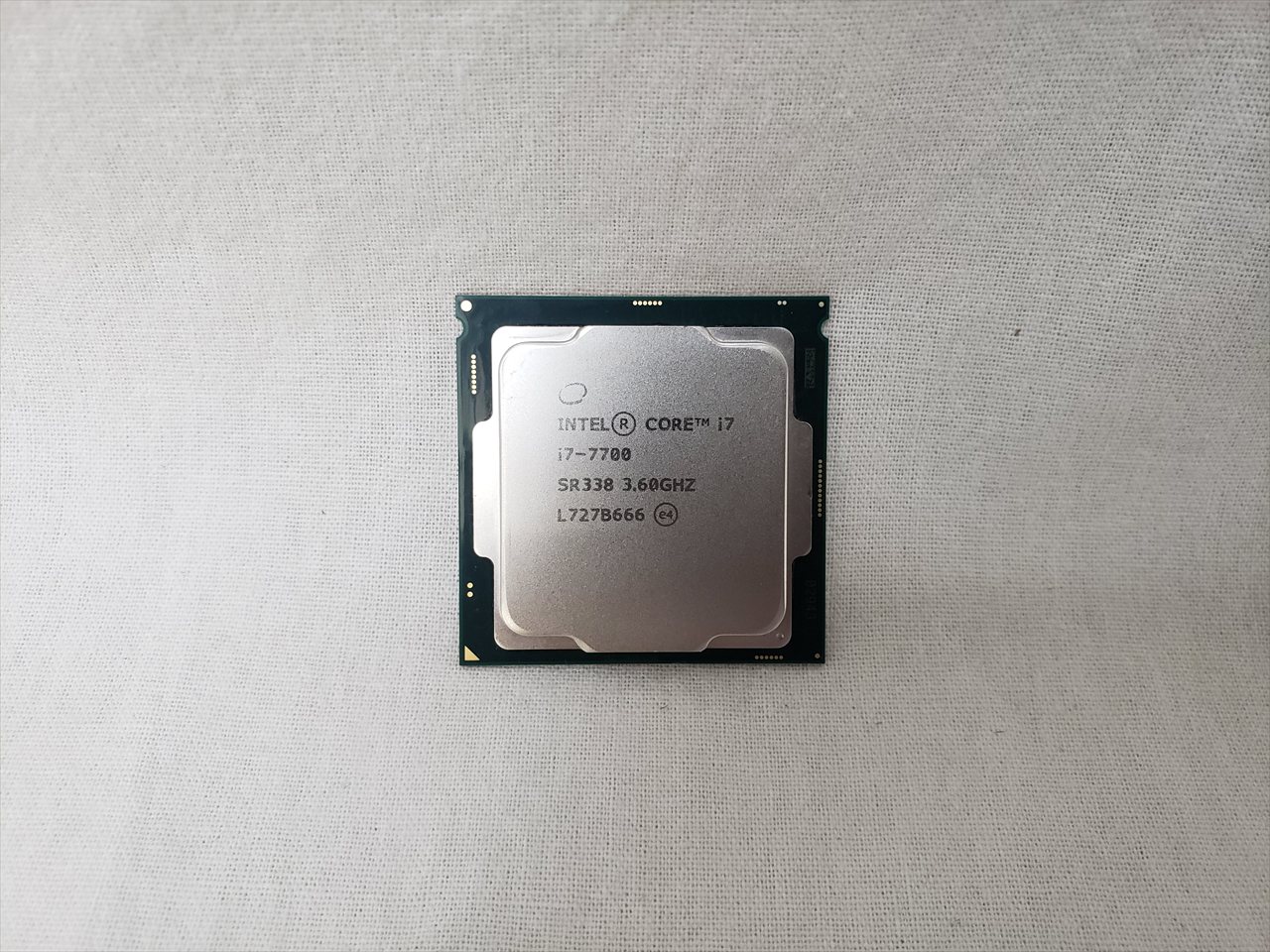 Core i7-7700 バルク (3.60GHz/ターボブースト時4.20GHz/4-core 8