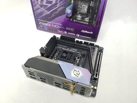 Z890I Nova WiFi 各サイトで併売につき売切れのさいはご容赦願います。