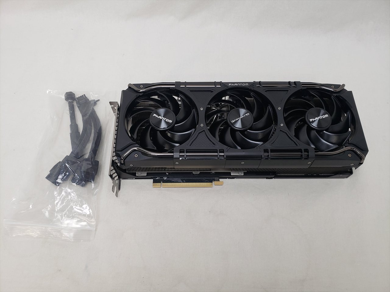 保証確認] NED4090019SB-1020P GAINWARD RTX 4090 PHANTOM 各サイトで
